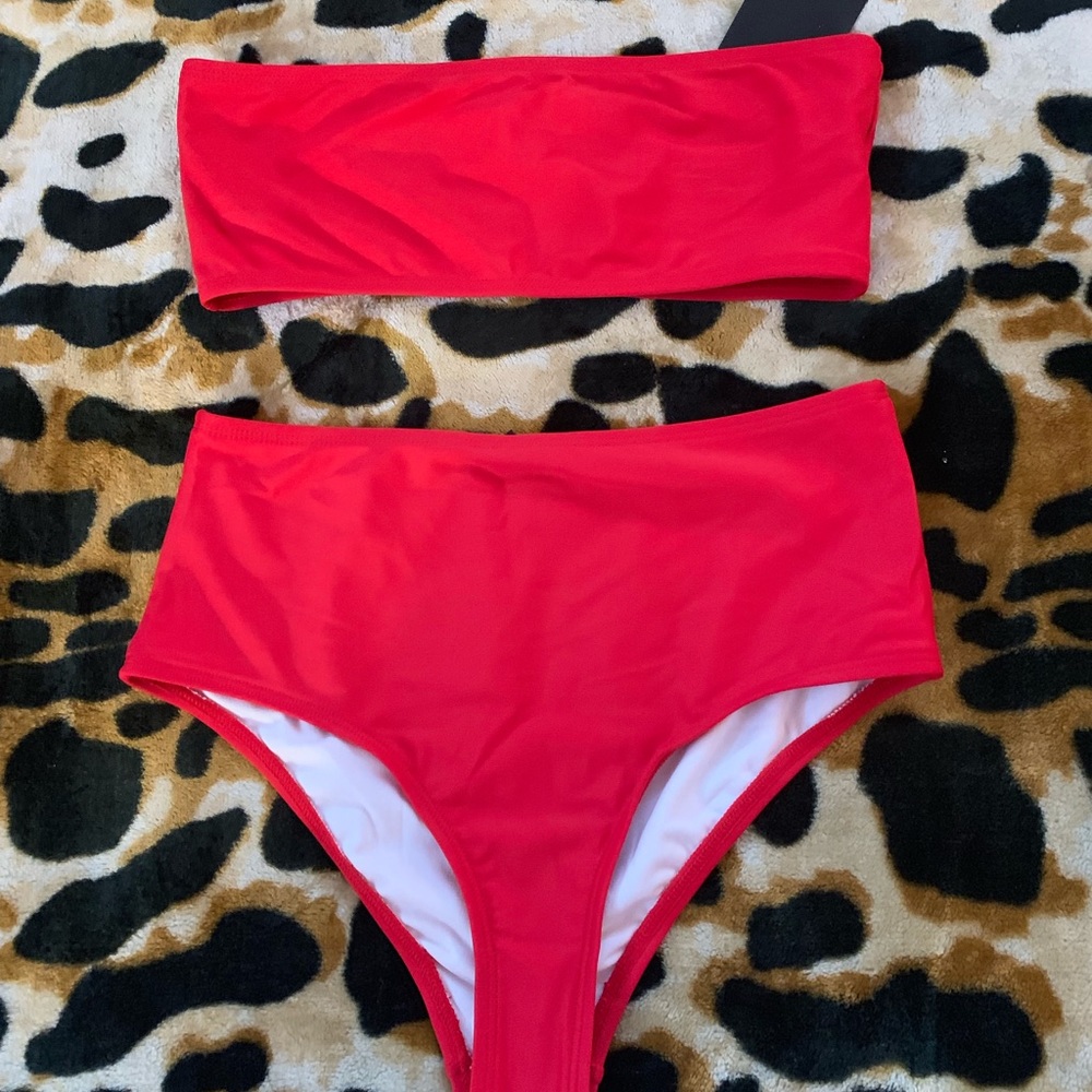The Perfect Tan Bikini- Red